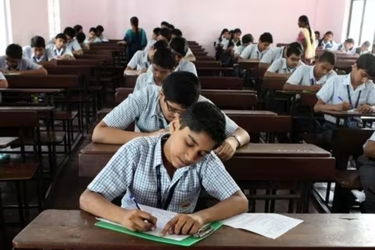 Maharashtra_Board_exams_to_be_held_in_offline_mode_1643869752447_1643869752661